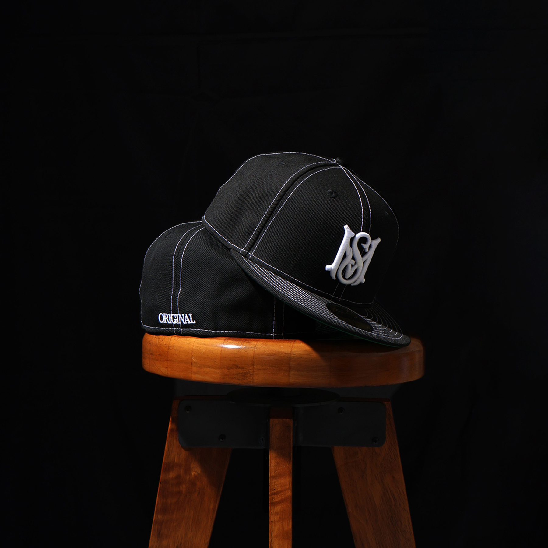 NEW ERA x MFC STORE ORIGINAL 59FIFTY MS LOGO WHITE STITCH CAP