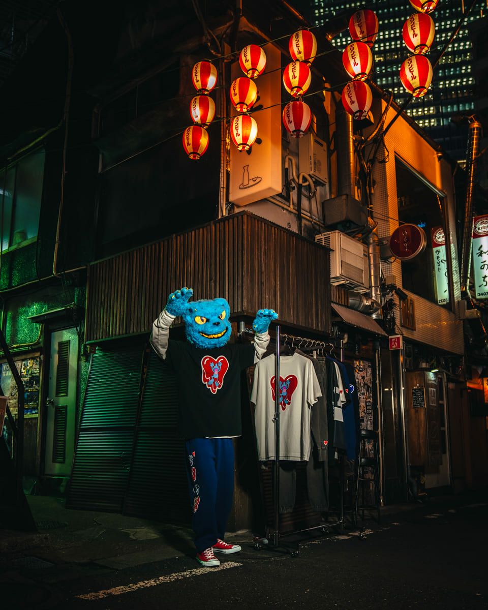 EMOTIONALLY UNAVAILABLE×COIN PARKING DELIVERY CPD LOGO S/S TEE