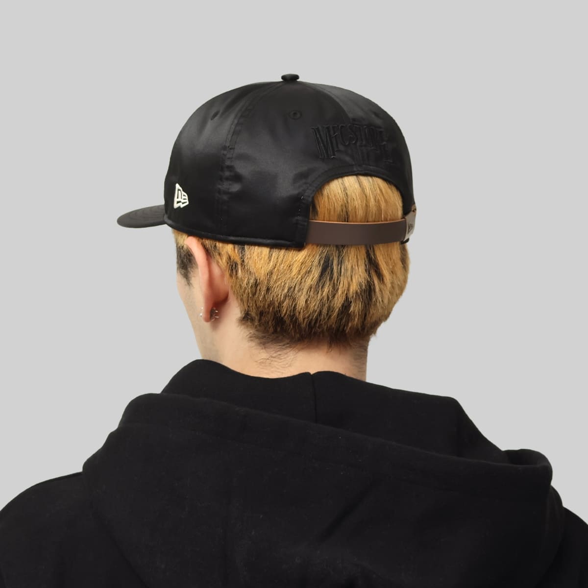 NEW ERA x MFC STORE ORIGINAL RETRO CROWN 9FIFTY SATIN MS LOGO CAP